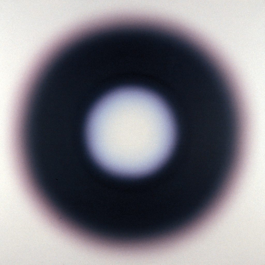 Wojciech Fangor: _M 42_, 1970